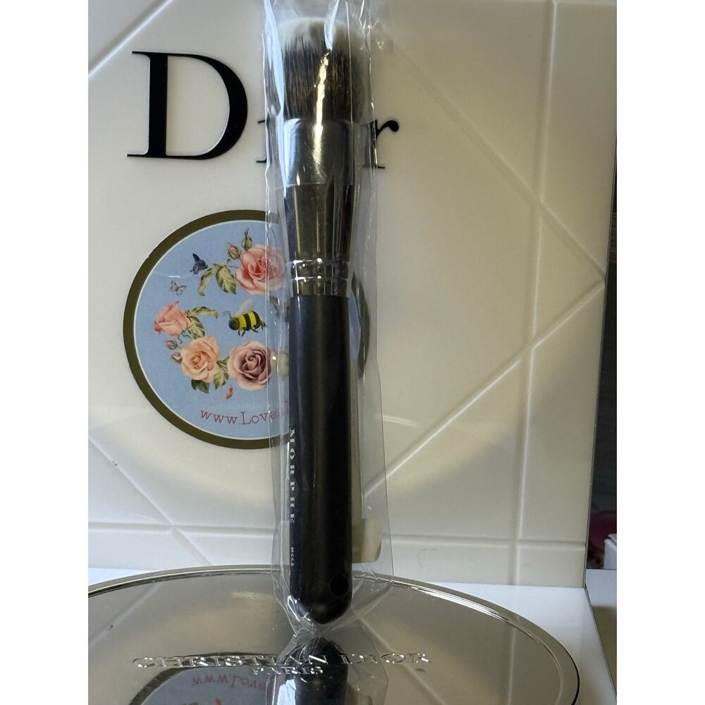 Morphe M446 Round Buffer Brush - NEW